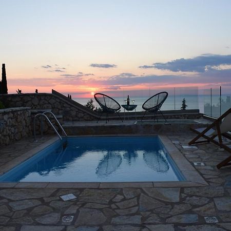 Villa Thetis With Private Pool Where The Sunsets Fade Away Áyios Nikítas Exteriör bild