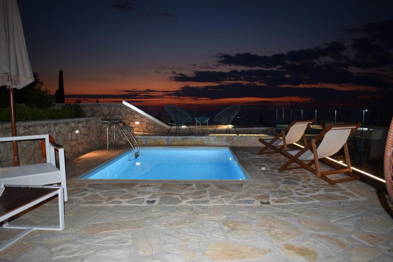 Villa Thetis With Private Pool Where The Sunsets Fade Away Áyios Nikítas Exteriör bild